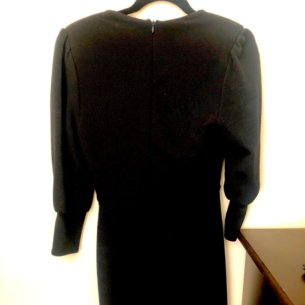 Knit black long puff sleeves dress